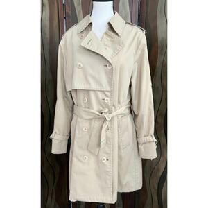 Vintage London Fog trench coat. Size 12P.